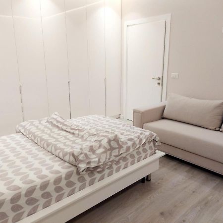 Luxurious Double Bedroom Suite Tirana Bagian luar foto