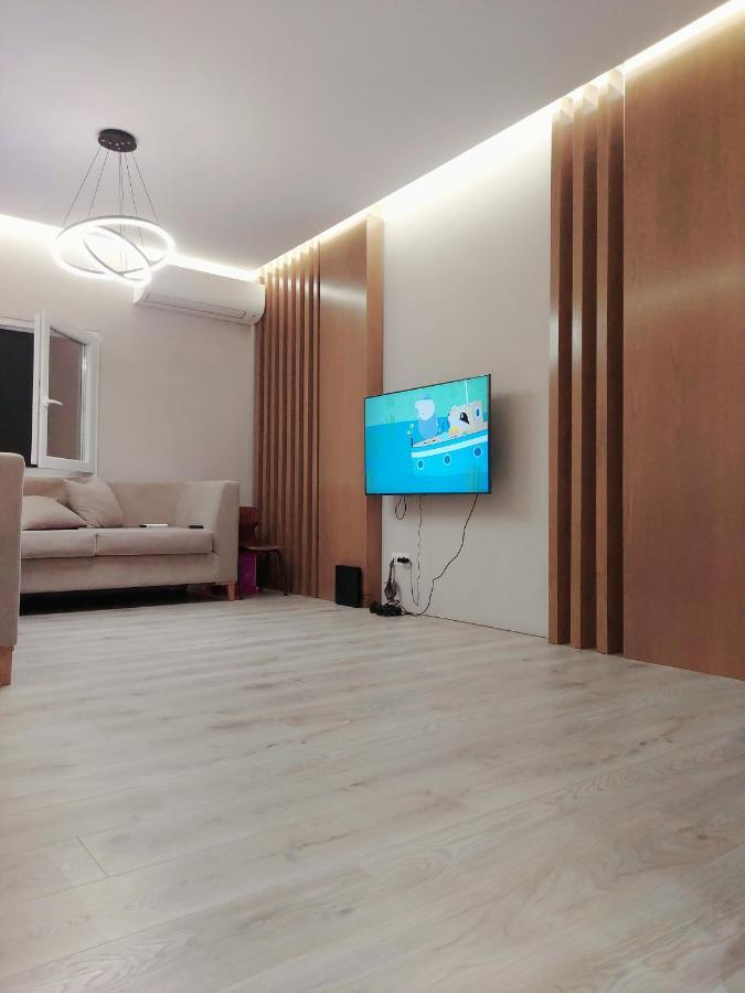 Luxurious Double Bedroom Suite Tirana Bagian luar foto