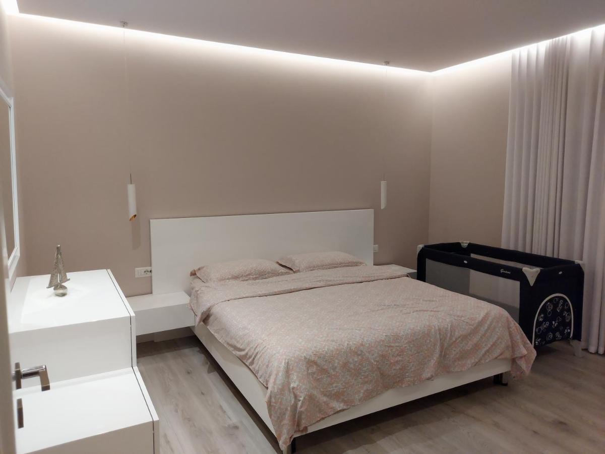 Luxurious Double Bedroom Suite Tirana Bagian luar foto